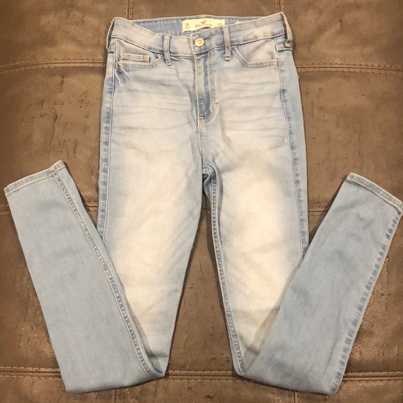 HOLLISTER - High Rise Super Skinny Jeans - Picture 2 of 7